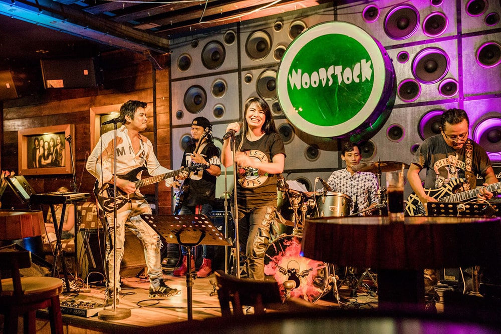 saigon after dark vespa tours