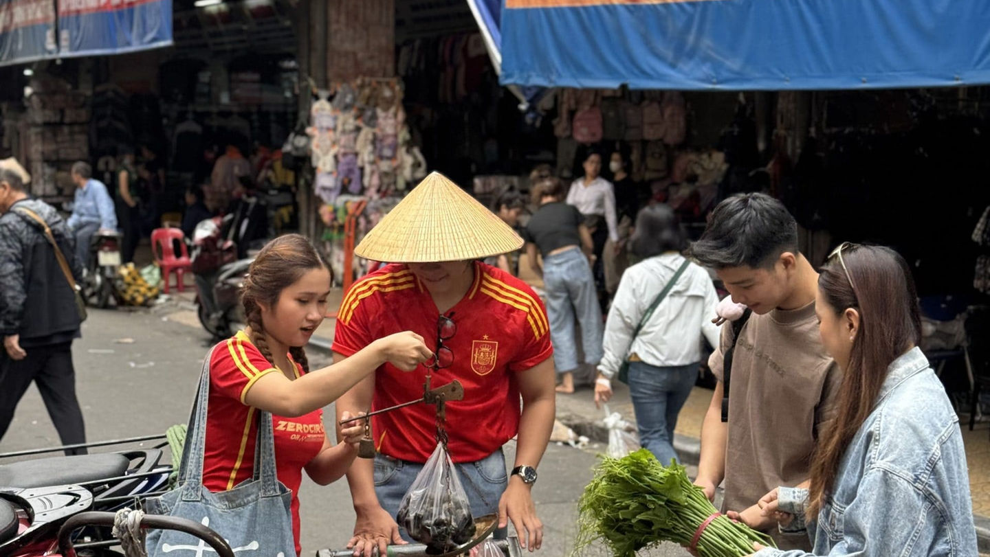 hanoi market